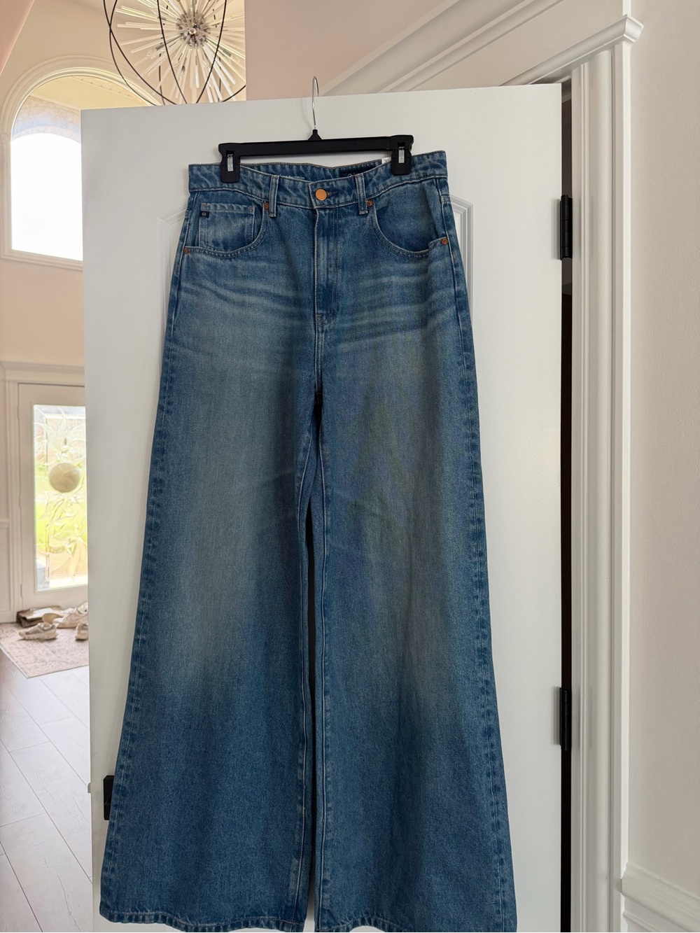 AG Deven High-Rise Wide Leg Jeans - Picture 4 of 6